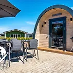 Skan-park Ferienhaeuser & Tiny Am Baerwalder Tatil Evi *