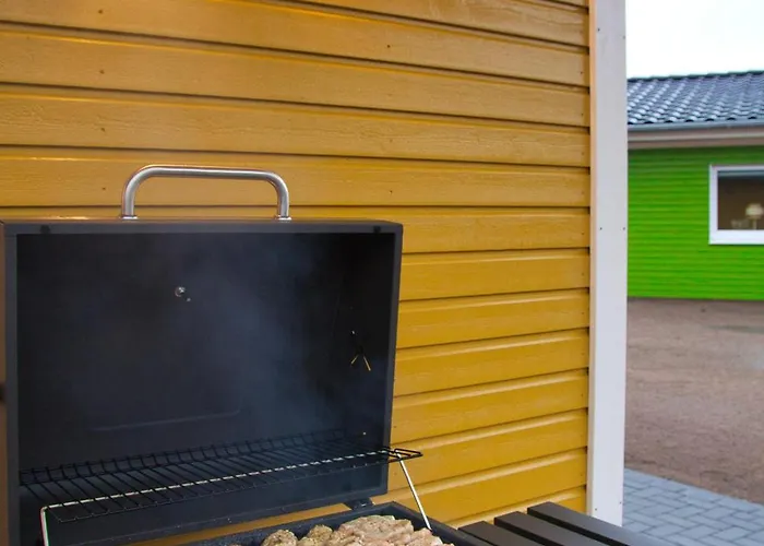 Skan-park Ferienhaeuser & Tiny Am Baerwalder 度假居 Klitten